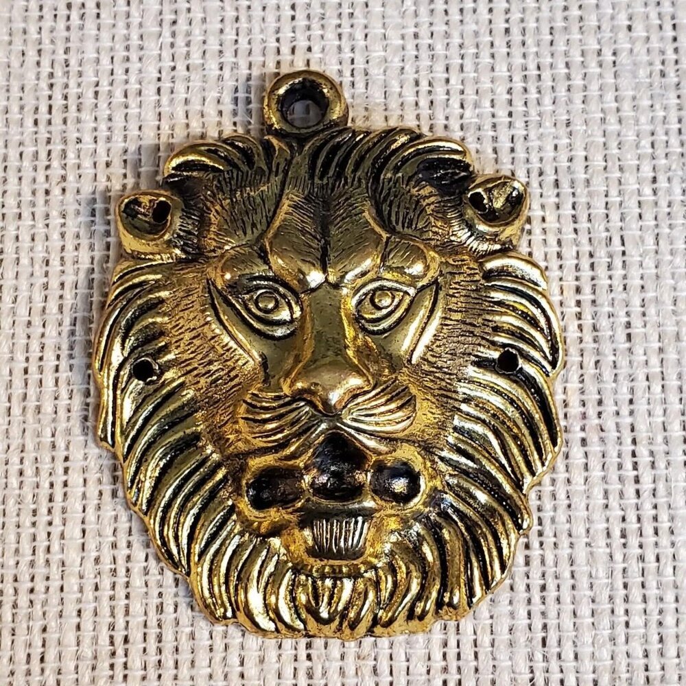 New Vintage 90s Roaring Lion 55x45mm Antique Gold Alloy Metal Statement Pendant